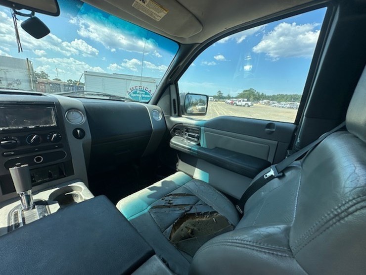 2004-ford-f150-image-33