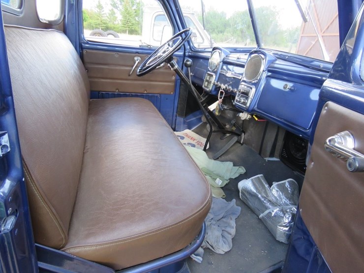 1952-dodge-b-3-d-126-flatbed-pickup-image-7