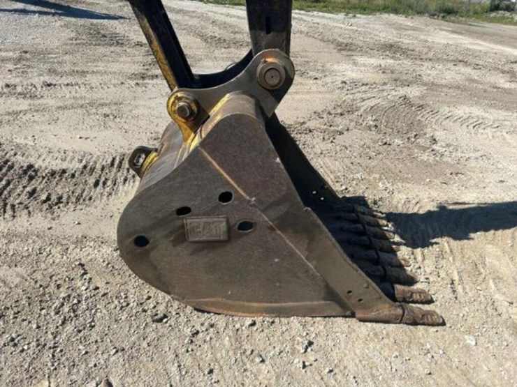 2010-caterpillar-324dl-image-46