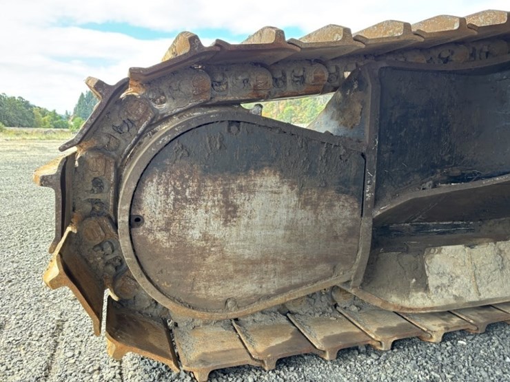 caterpillar-568-image-22