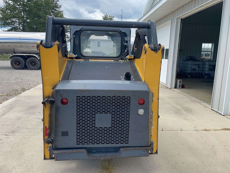 deere-314g-image-9