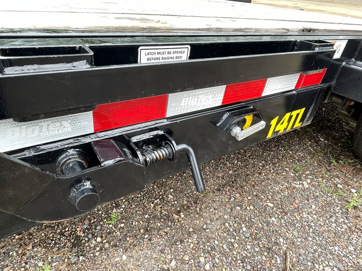 #166-•-2024-big-tex-22'-tilt-bed-equipment-trailer-(has-wi-title)-image-18