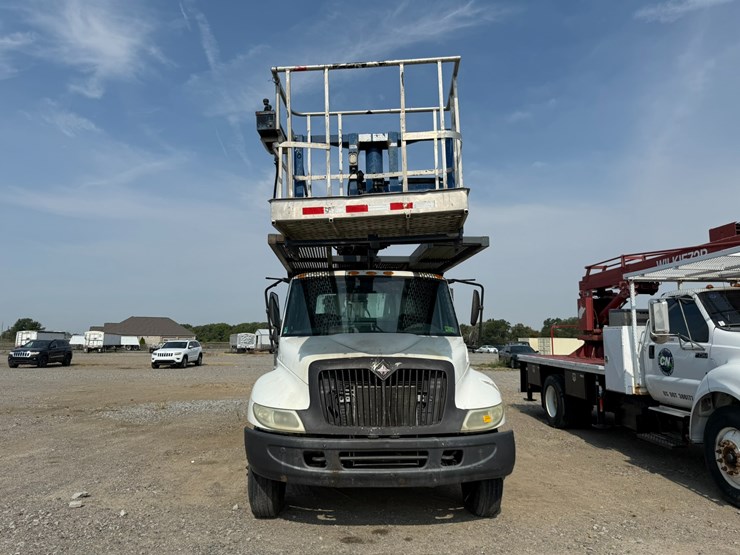 2005-international-durastar-4300-image-2