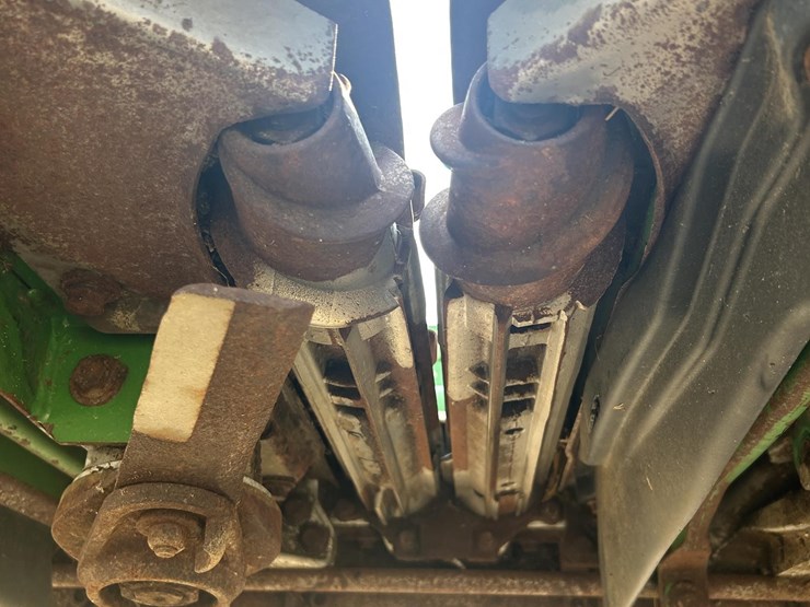 2012-john-deere-618c-image-19