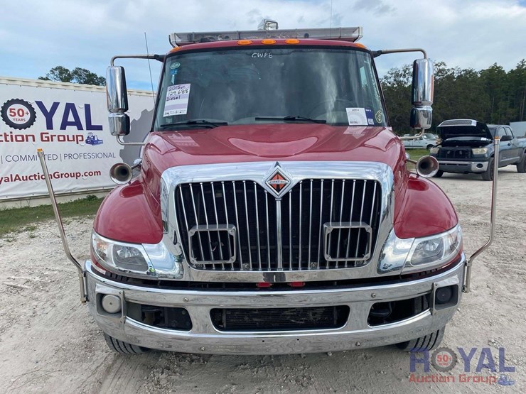 2015-international-durastar-4300-image-46