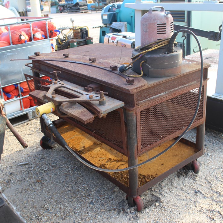 #3520 • HYD PUMP, TABLE MTD