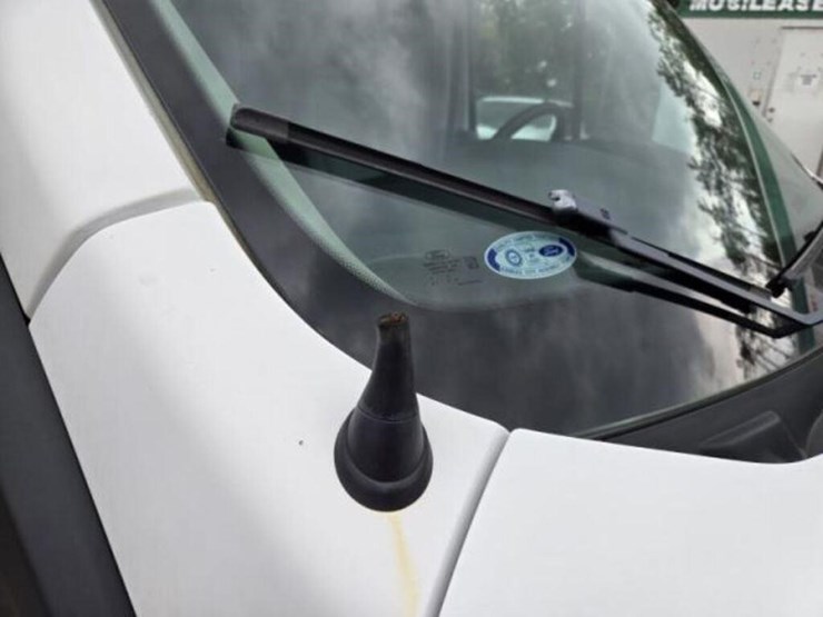 2016-ford-transit-image-27