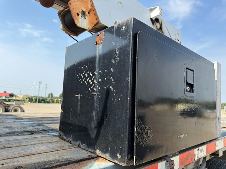 2005-international-durastar-4300-image-35