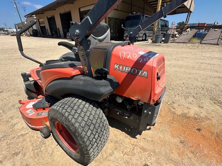 kubota-zd326-image-11