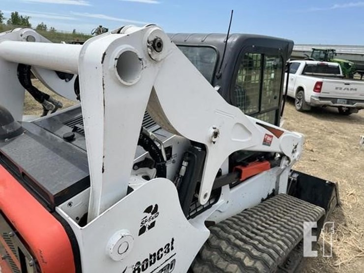 2019-bobcat-t770-image-73