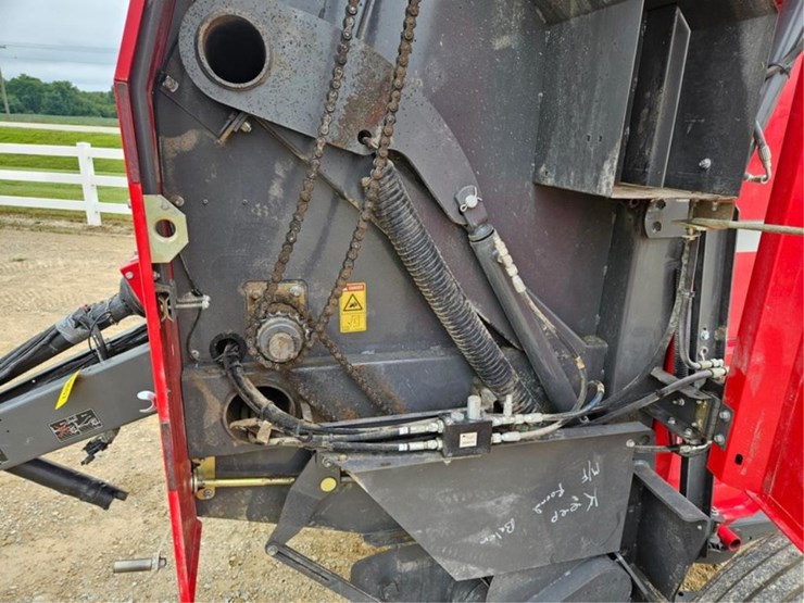 massey-ferguson-1745-image-40