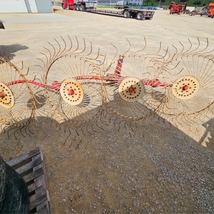 #293 • 3pt 4 Wheel Rake