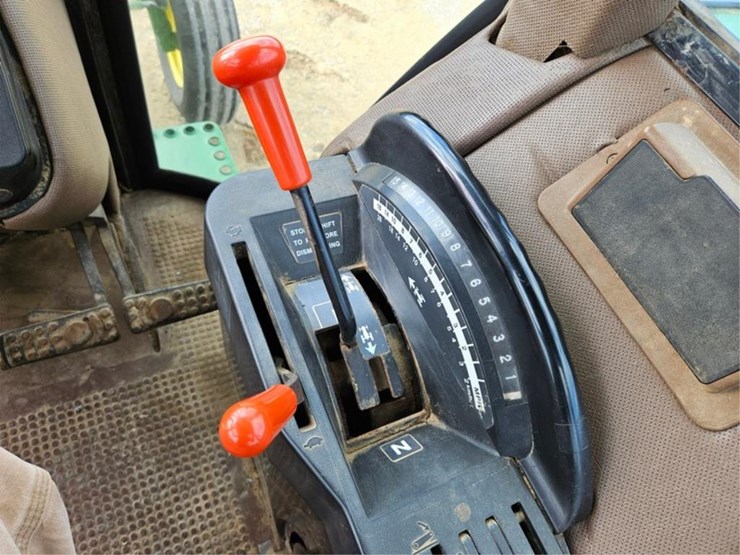 john-deere-4050-image-30
