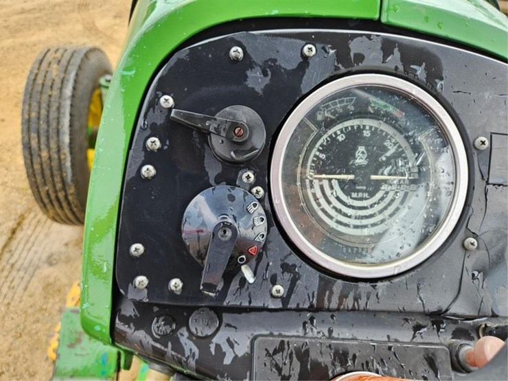 john-deere-2155-image-28