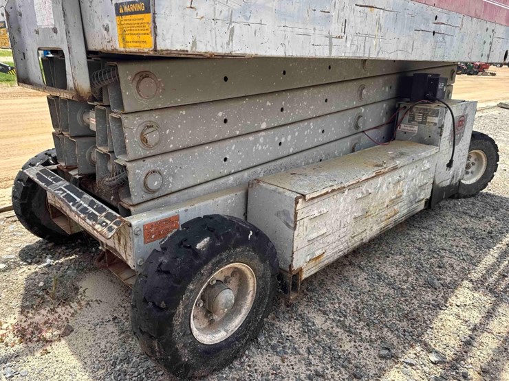 1996-mec-2548-electric-manlift-image-5
