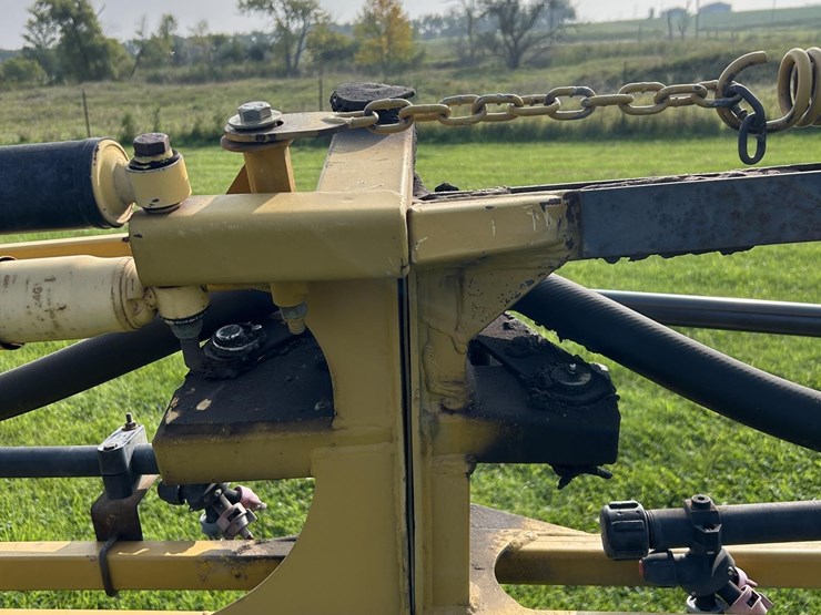 2005-ag-chem-rogator-1074-image-8