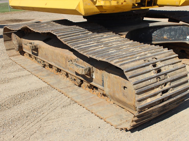 2022-komatsu-pc210-lc-11-image-6