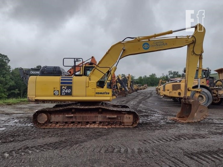 2017-komatsu-pc240-lc-11-image-3