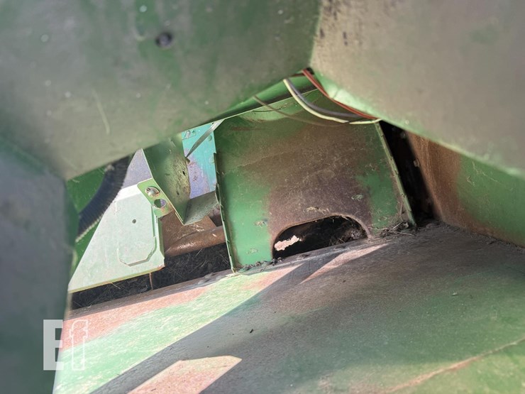 2006-john-deere-9760-sts-image-45