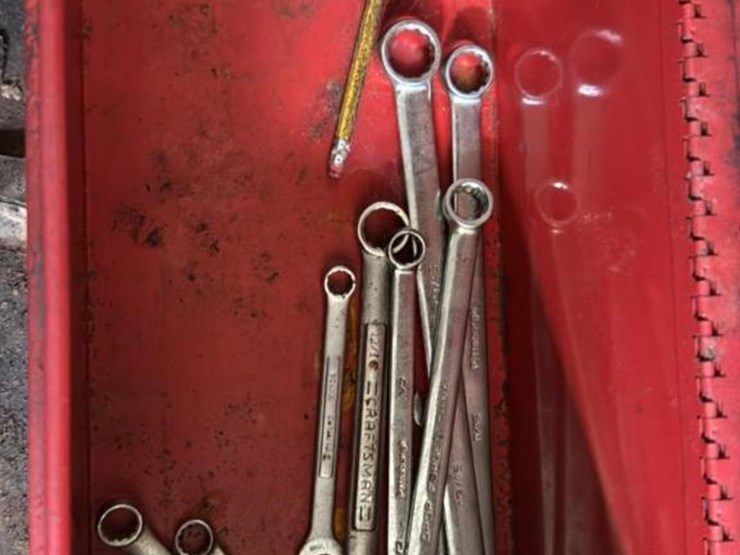 #101-•-contents-of-storage-container-image-29