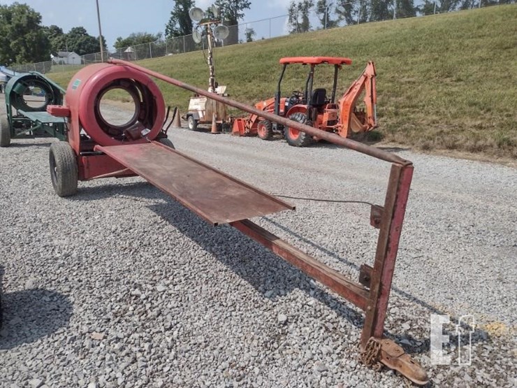 howey-christmas-tree-baler-image-9