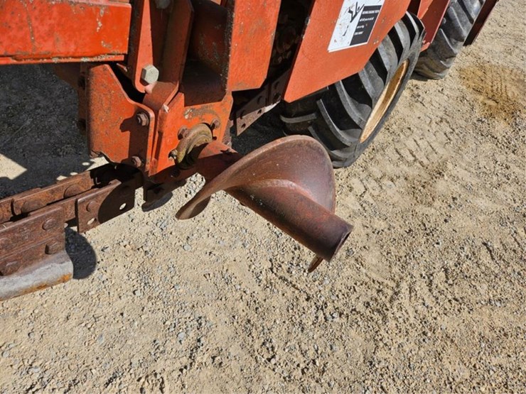 ditch-witch-5110-image-40