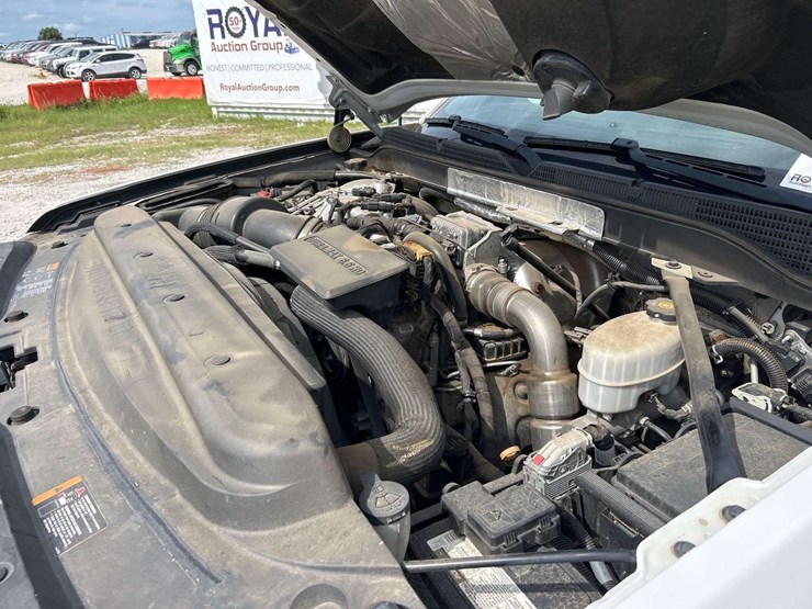 2019-chevrolet-silverado-3500hd-image-7