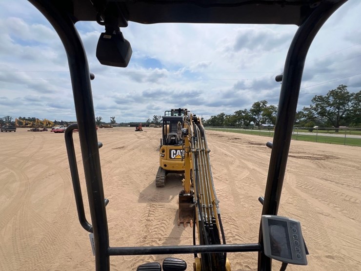 2020-caterpillar-303.5e2-cr-image-36