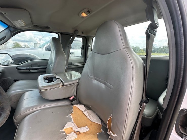 2005-ford-f250-image-26