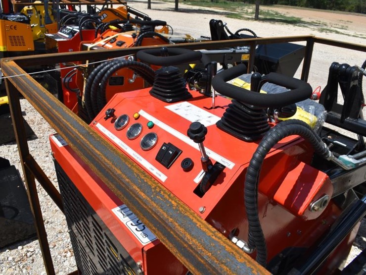 lrt23-mini-skid-steer-(serial-#-lrt23202507030141)-(k)-image-5