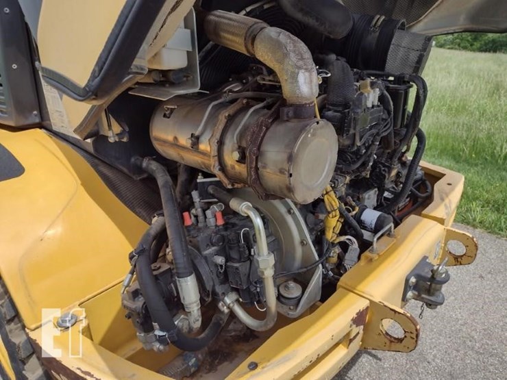 2017-deere-244kii-image-27