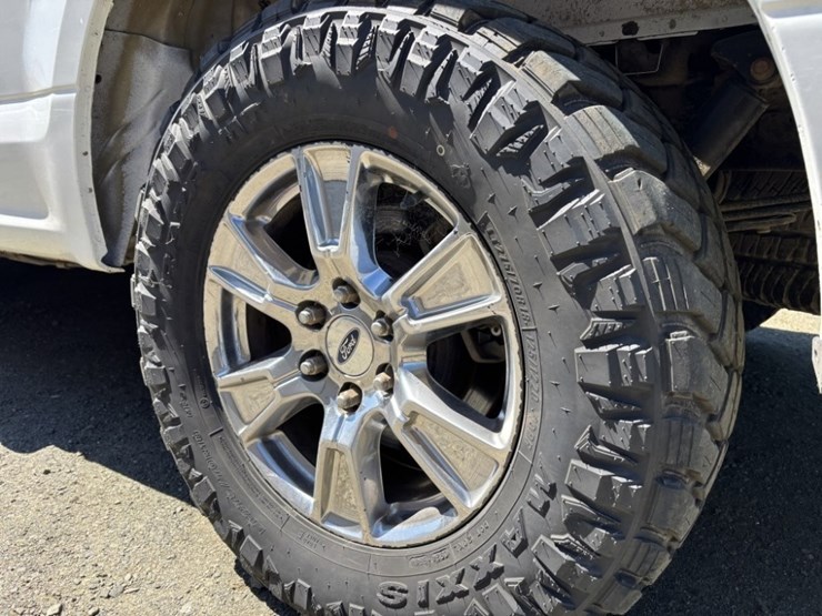 2016-ford-f150-xlt-image-10