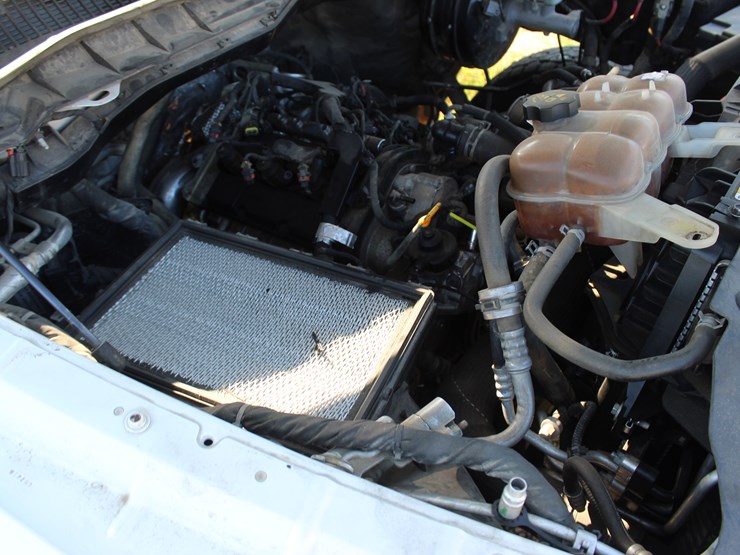 2015-dodge-1500-image-14