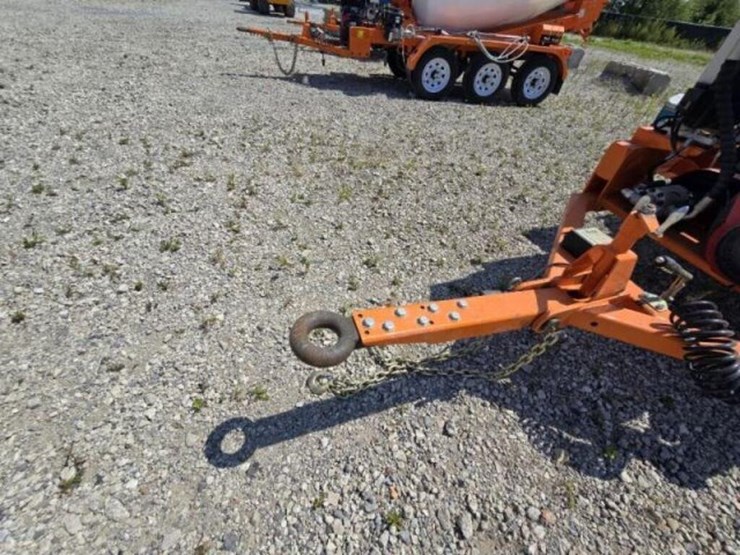 2025-1.5-cubic-meter-tow-behind-t/a-concrete-mixer-image-11
