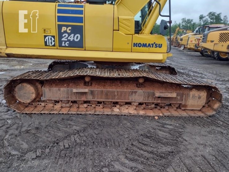 2017-komatsu-pc240-lc-11-image-22