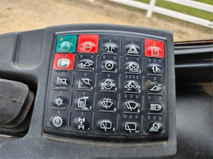 2012-deere-624k-image-54
