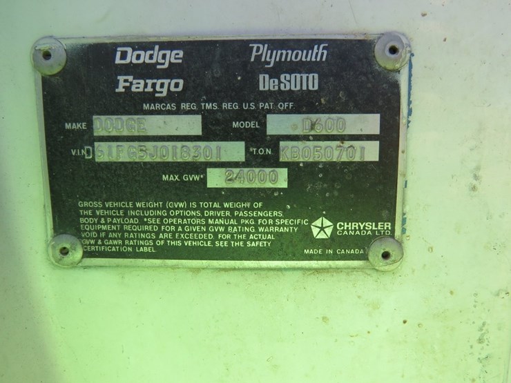 1974-dodge-d600-image-14