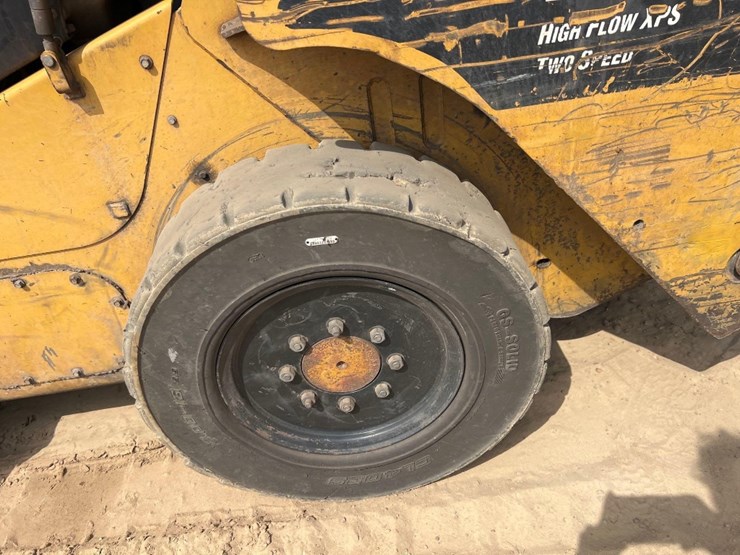2008-caterpillar-272c-image-10