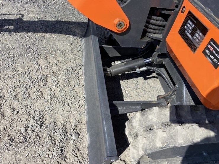 2025-land-hero-ldh-me18-mini-hydraulic-excavator-image-12
