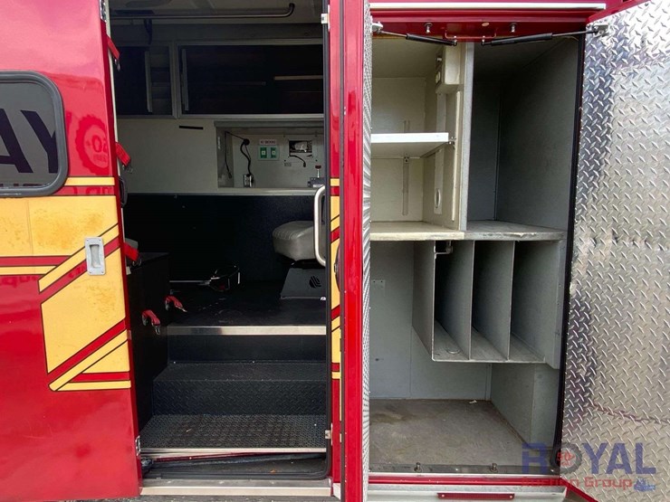 2015-international-durastar-4300-image-11