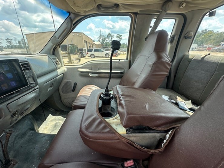 2003-ford-f450-image-34