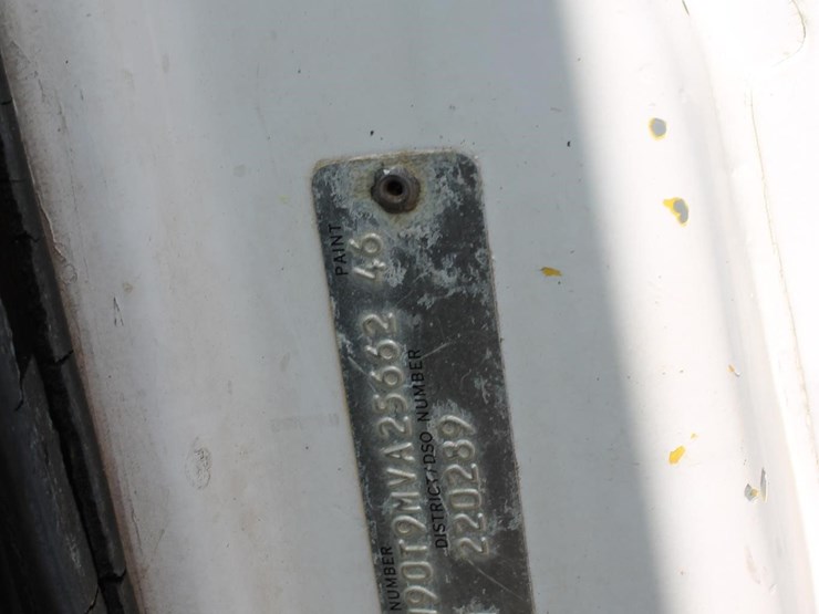 1991-ford-l9000-image-9