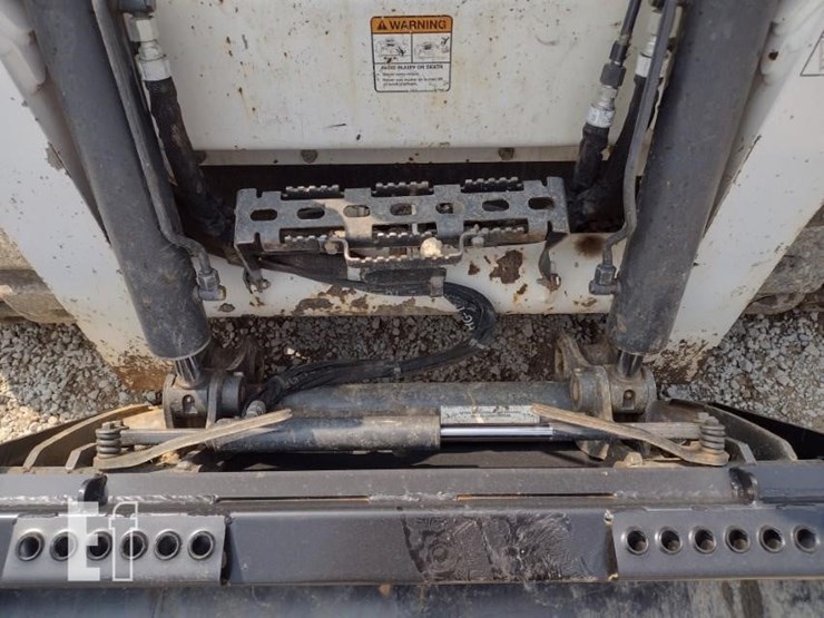 2016-bobcat-t770-image-17