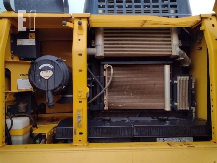 2017-komatsu-pc240-lc-11-image-45