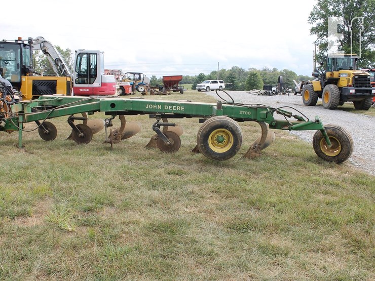 john-deere-2700-image-4
