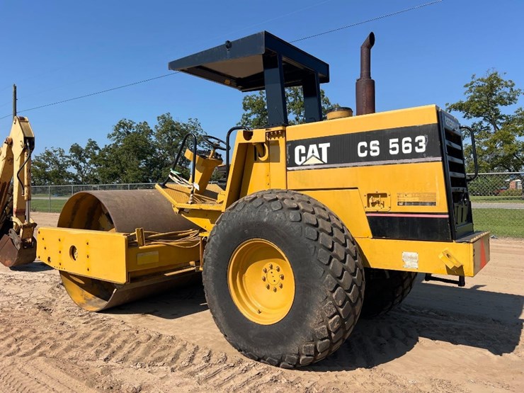 caterpillar-cs-563-image-2