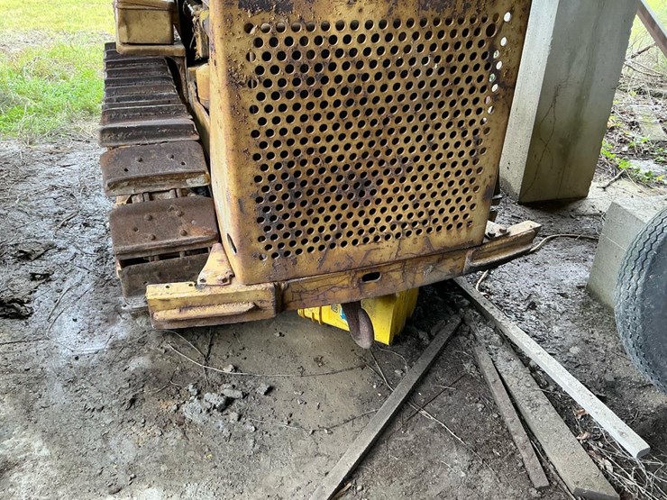 caterpillar-d2-image-50