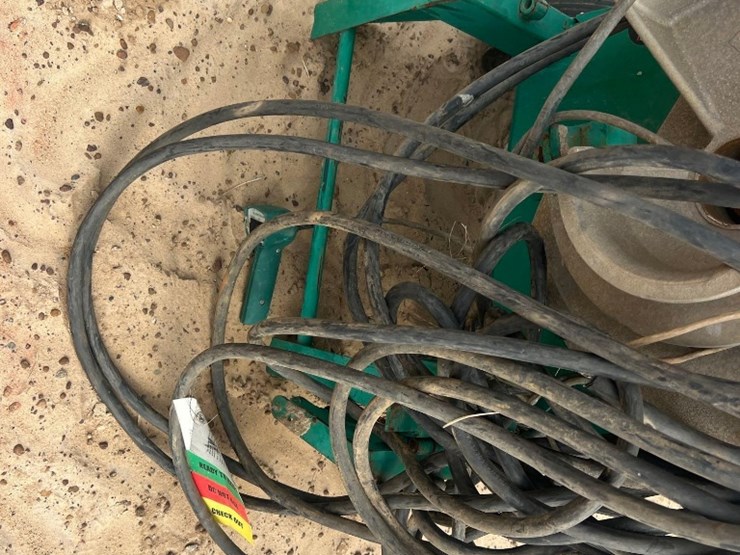 greenlee-555c-electric-conduit-bender-image-6