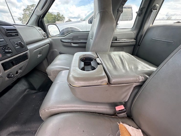 2005-ford-f250-image-27