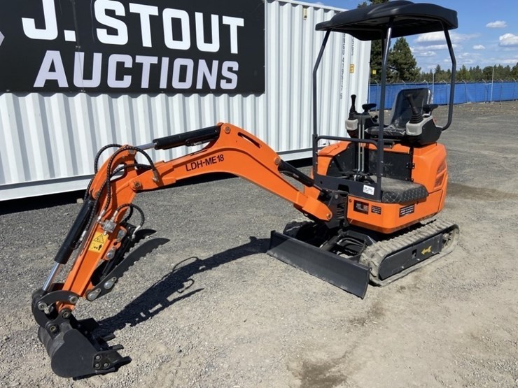 2025-land-hero-ldh-me18-mini-hydraulic-excavator-image-1